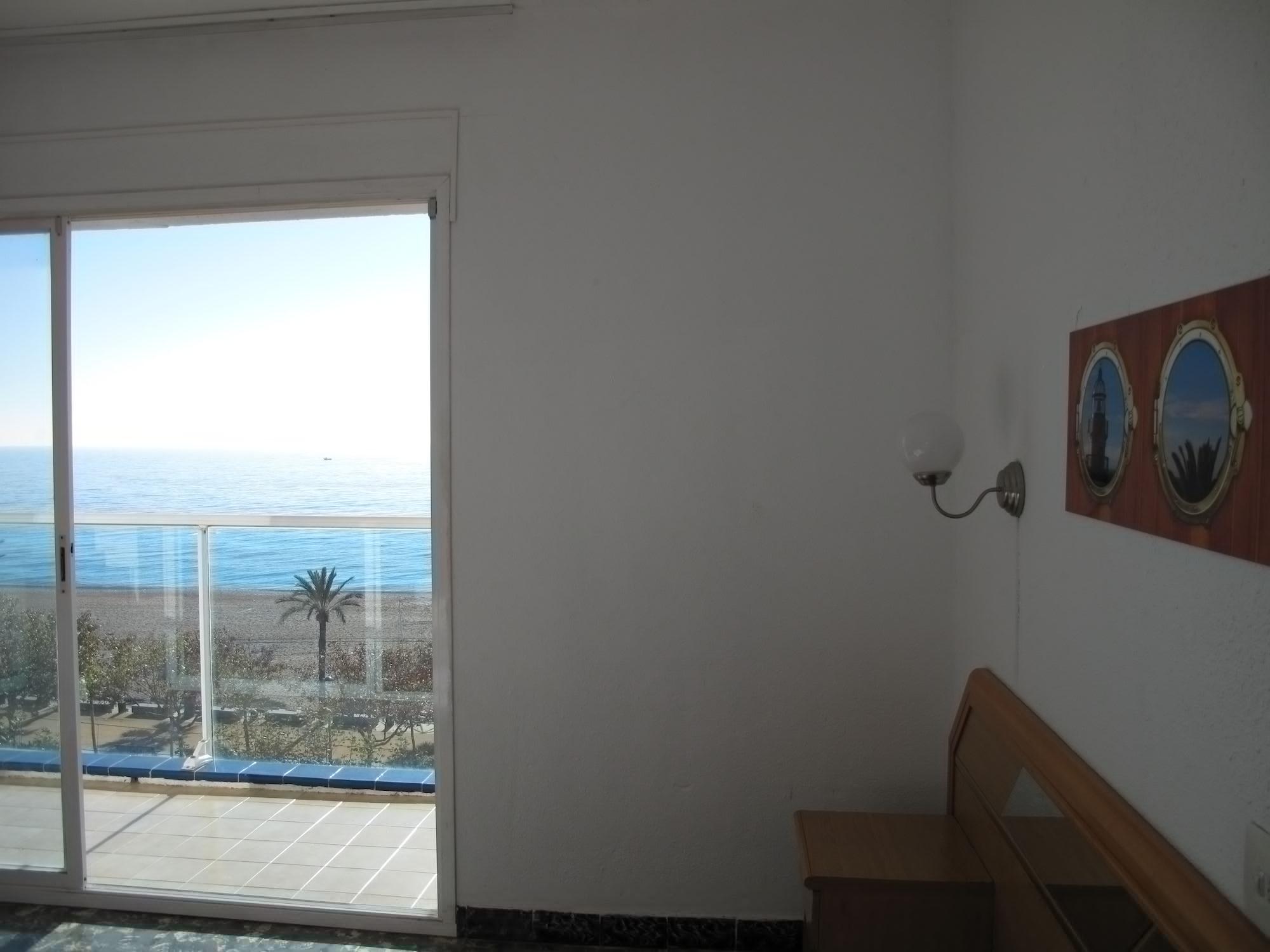 Hotel Fragata Calella Exterior foto
